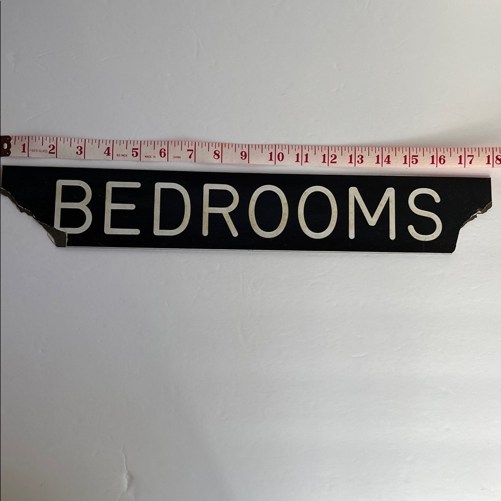 Vintage BEDROOMS Hotel Sign 1974 Hotel Heidelberg Jackson Mississippi - Picture 2 of 5
